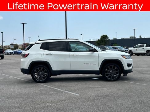 Used 2021 Jeep Compass Latitude w/ Sun and Sound Group AWD/4WD image 8