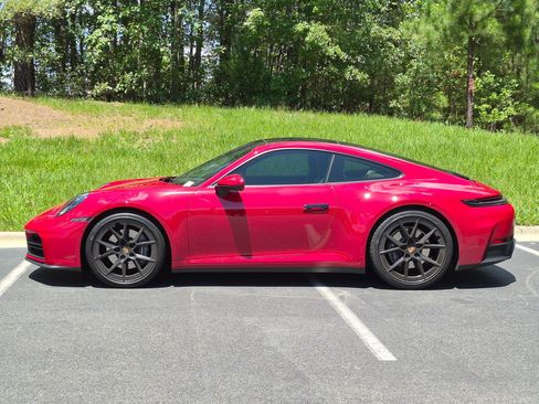 Certified 2025 Porsche 911 Carrera RWD image 2