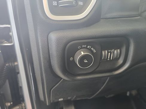 Used 2020 RAM 2500 Big Horn AWD/4WD image 52
