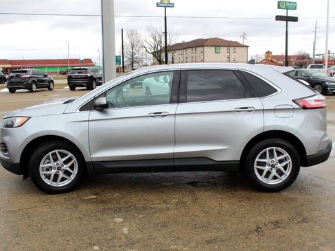 Used 2024 Ford Edge SEL image 6