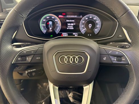 Used 2024 Audi Q5 e Premium Plus w/ Premium Plus Package AWD/4WD image 22