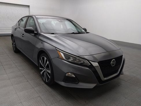 Used 2020 Nissan Altima 2.5 SR FWD image 13