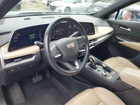 Used 2024 Cadillac XT4 Premium Luxury image 14