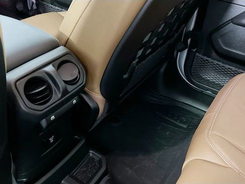 Used 2022 Jeep Wrangler Unlimited Rubicon w/ Steel Bumper Group image 26