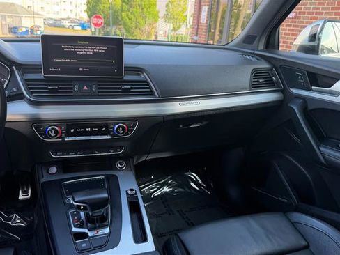 Used 2018 Audi SQ5 Prestige w/ Prestige Package AWD/4WD image 29