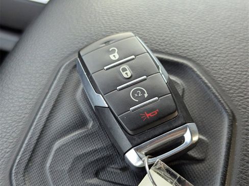 Used 2024 RAM 1500 Laramie image 23