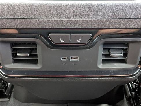 New 2026 GMC Sierra 1500 AT4 w/ AT4 Premium Package AWD/4WD image 18