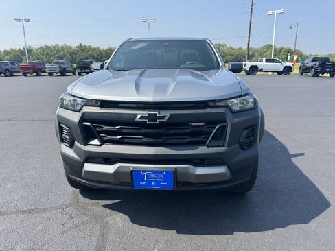 Used 2025 Chevrolet Colorado Trail Boss image 2