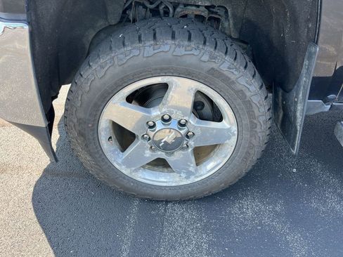 Used 2019 Chevrolet Silverado 2500 LTZ w/ LTZ Plus Package image 32