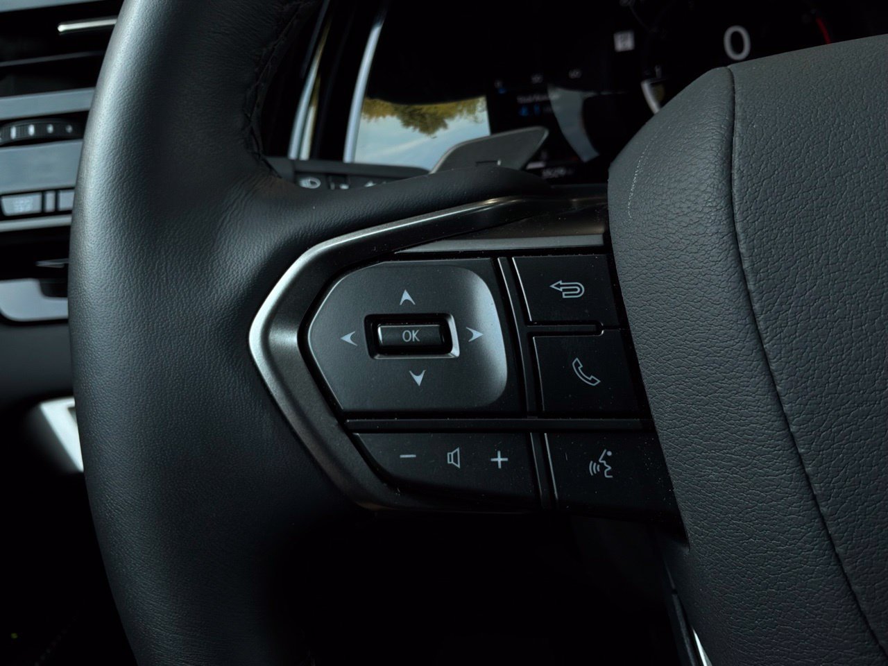 Used 2026 Lexus RX 350 Premium w/ Convenience Package FWD image 43