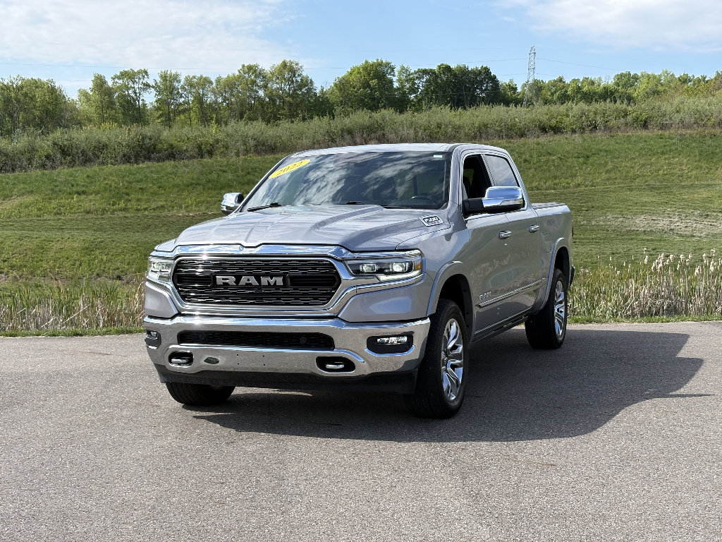 Used 2022 RAM 1500 Limited w/ Cold Weather Group AWD/4WD image 1