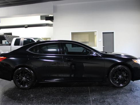 Used 2020 Acura TLX FWD image 2