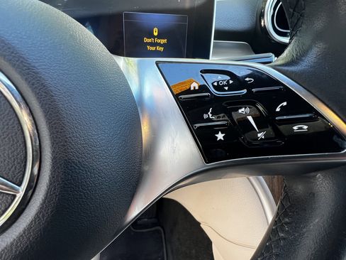 Used 2023 Mercedes-Benz C 300 Sedan image 18