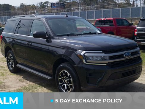 Used 2024 Ford Expedition XLT image 4