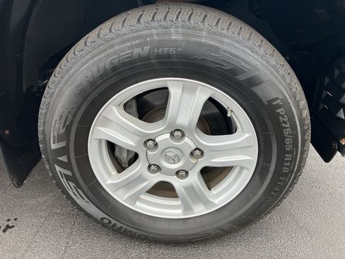 Used 2013 Toyota Tundra 4x4 CrewMax w/ Tow Pkg image 15