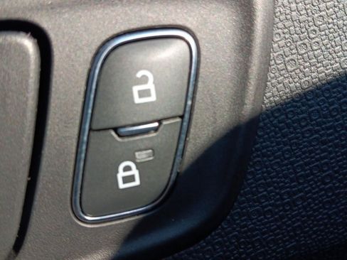 Used 2022 Ford EcoSport S image 17