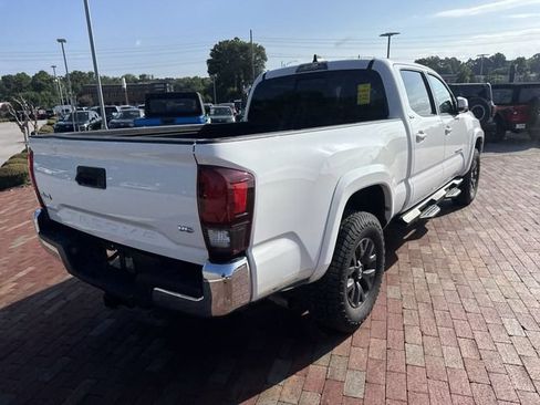Used 2022 Toyota Tacoma SR5 AWD/4WD image 14