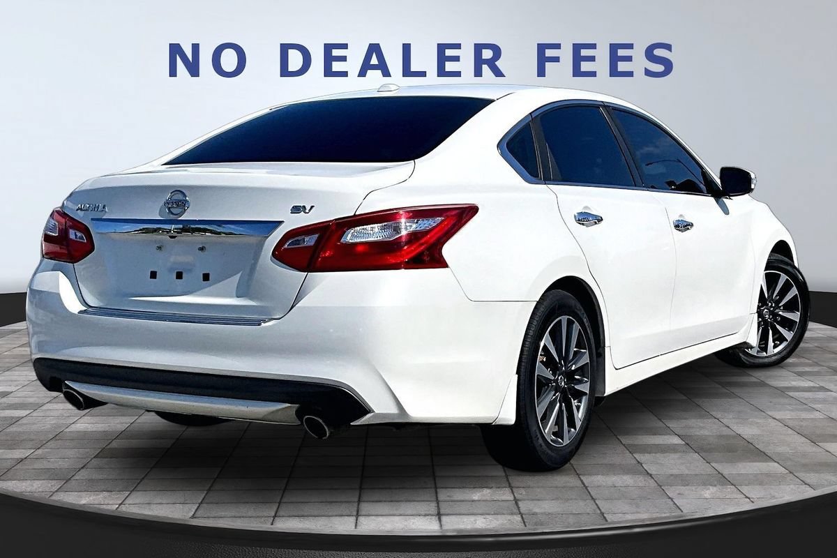 Used 2016 Nissan Altima 2.5 SV w/ Convenience Package FWD image 6