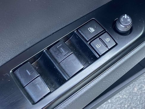 Used 2025 Toyota Camry XSE FWD image 20