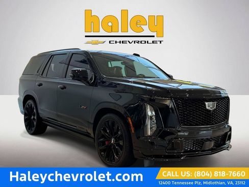 Used 2025 Cadillac Escalade V w/ LPO, ONYX Package AWD/4WD image 1