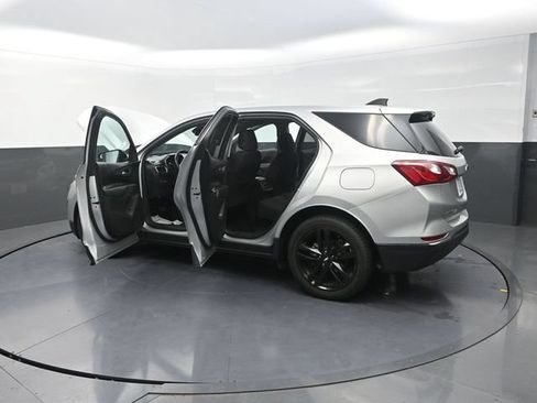 Used 2021 Chevrolet Equinox LT FWD image 33