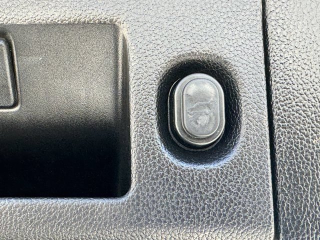 Used 2019 GMC Yukon XL Denali RWD image 35