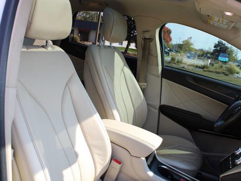 Used 2019 Lincoln MKC Reserve image 78