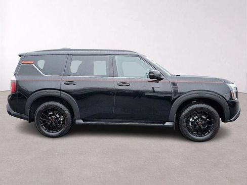 Used 2025 Nissan Armada PRO-4X AWD/4WD image 10