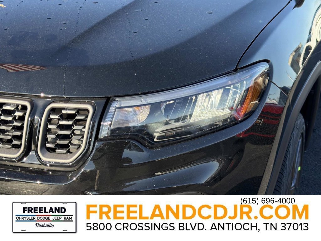 New 2026 Jeep Compass Latitude AWD/4WD image 9