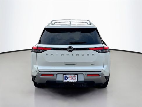 Used 2022 Nissan Pathfinder SL w/ SL Premium Package image 6