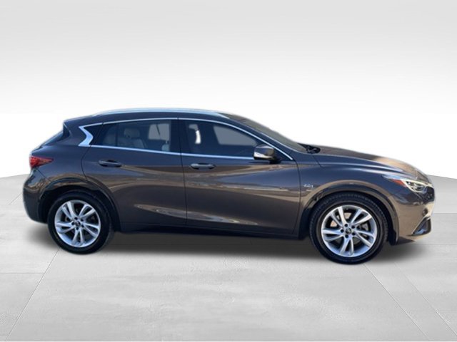 Used 2019 INFINITI QX30 FWD image 5