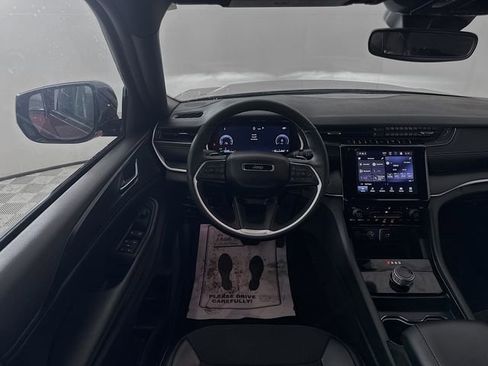 Used 2024 Jeep Grand Cherokee L Altitude image 21