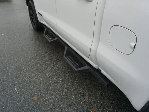 Used 2021 GMC Sierra 1500 Elevation image 12