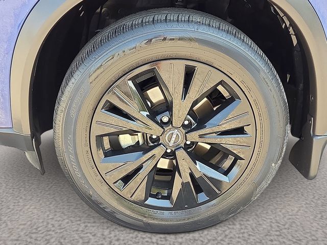 Used 2023 Nissan Rogue SV FWD image 9