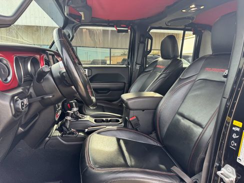 Used 2021 Jeep Gladiator Rubicon image 16