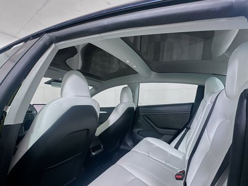 Used 2023 Tesla Model 3 Standard Range RWD image 26