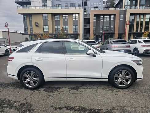 Certified 2025 Genesis GV70 3.5T Sport image 4