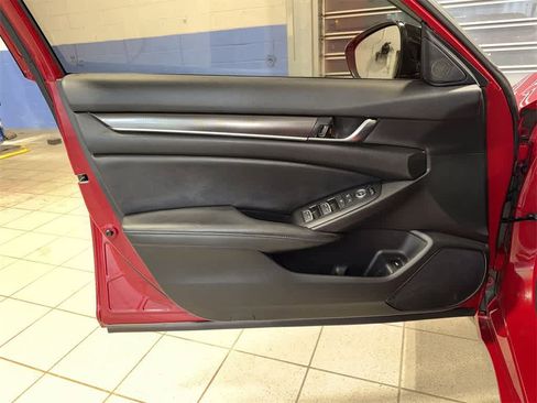 Used 2022 Honda Accord Sport image 30