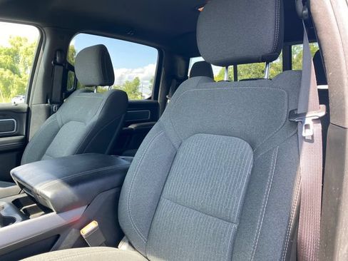 Used 2019 RAM 1500 Big Horn AWD/4WD image 15