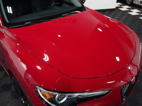 Used 2021 Alfa Romeo Stelvio Ti w/ Nero Edizione image 12