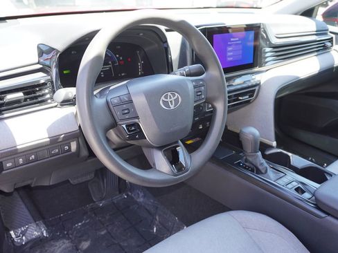 Certified 2025 Toyota Camry LE FWD image 11
