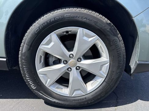 Used 2015 Subaru Forester 2.5i Limited AWD/4WD image 10