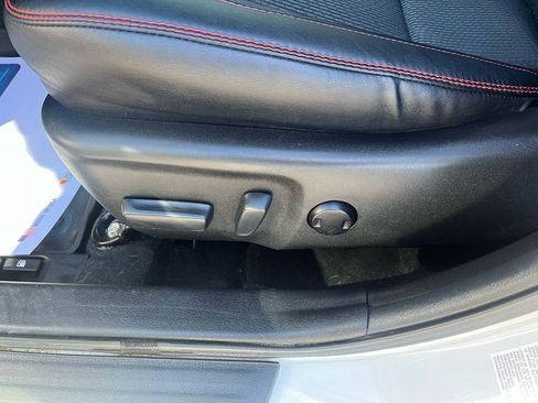 Used 2016 Toyota Camry SE image 8