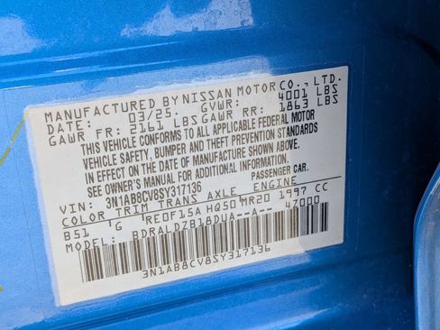 Used 2025 Nissan Sentra SV FWD image 35