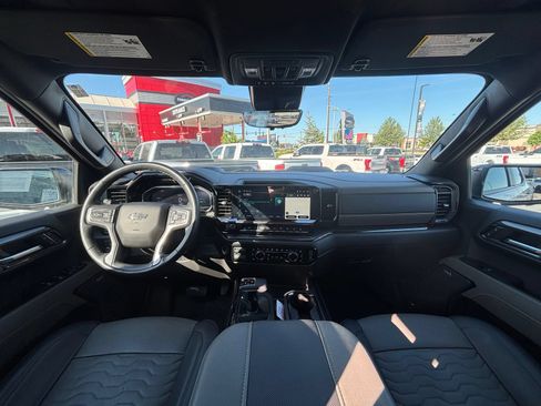 Used 2024 Chevrolet Silverado 1500 ZR2 AWD/4WD image 23