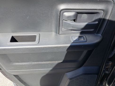 Used 2018 RAM 1500 Express w/ Black Ram 1500 Express Group image 9