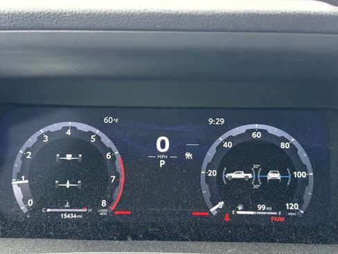 Used 2024 Toyota Tacoma TRD Sport w/ TRD Sport Premium Package AWD/4WD image 10