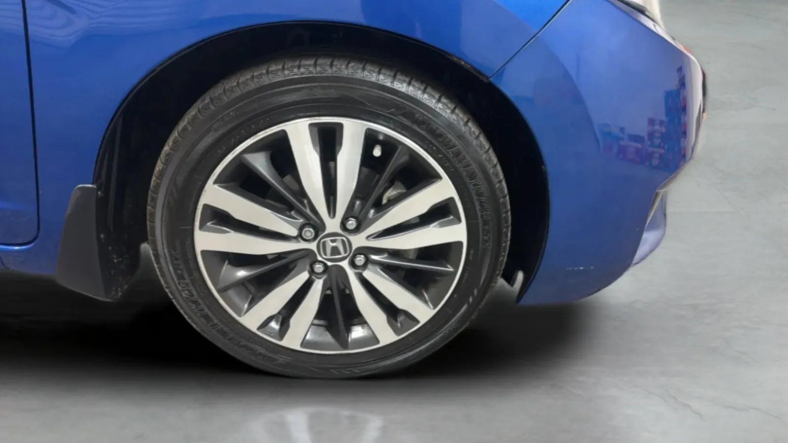 Used 2016 Honda Fit EX image 26