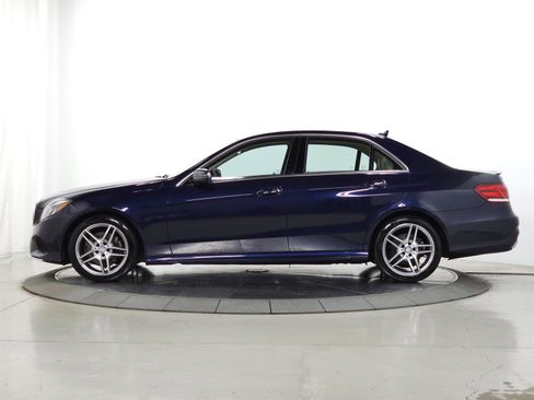 Used 2014 Mercedes-Benz E 350 4MATIC Sedan image 4