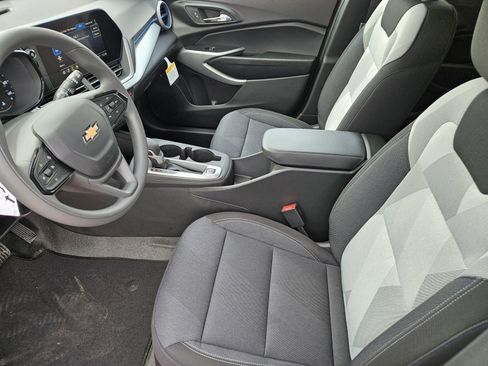 New 2026 Chevrolet Trax LS w/ LS Convenience Package image 15